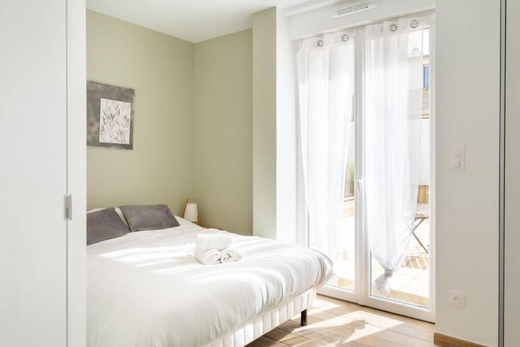 La Jument: UNIQUE/ magnifique studio avec terrasse, proche des facs et du centre-ville Brest Extérieur photo